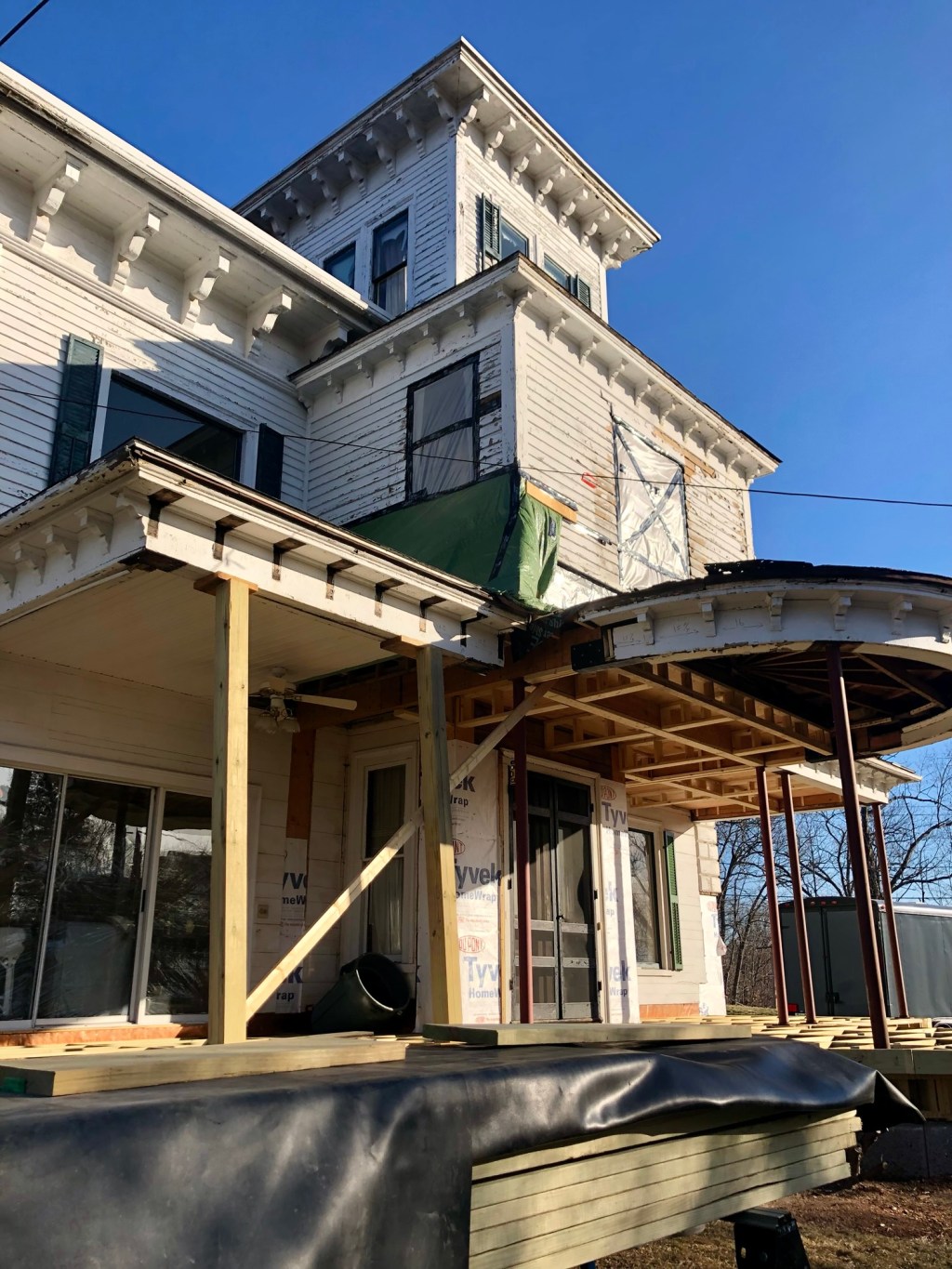 2023 porch continues